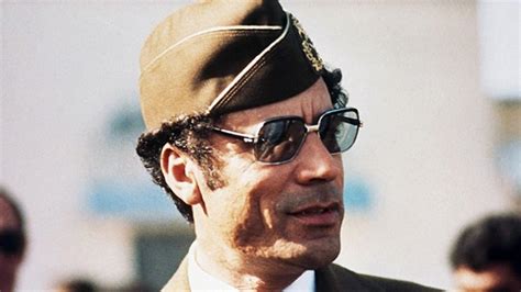 M­u­a­m­m­e­r­ ­K­a­d­d­a­f­i­­n­i­n­ ­d­e­v­r­i­l­m­e­s­i­n­i­n­ ­ü­z­e­r­i­n­d­e­n­ ­1­0­ ­y­ı­l­ ­g­e­ç­t­i­